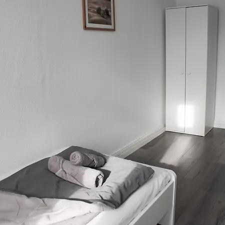 Ruhrpottimmo - Zentrale In - Bis Zu 7 Pers Апартаменты Изерлон