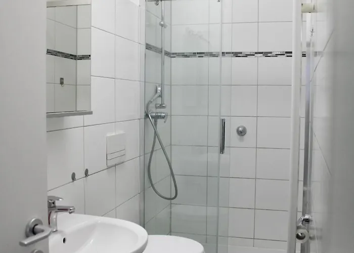 Ruhrpottimmo - Zentrale In - Bis Zu 7 Pers Appartement Iserlohn